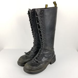 DR. MARTENS Women's Virginia  20 Eyelet Black VTG